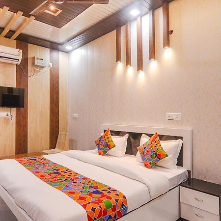 Fabhotel Uma Yugul Ayodhya Extérieur photo