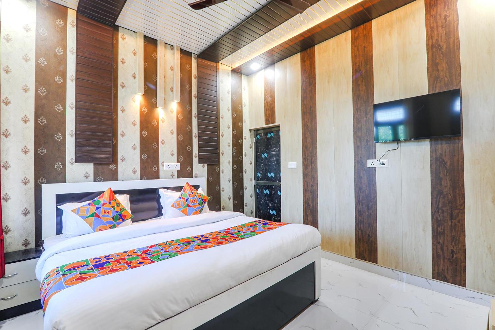 Fabhotel Uma Yugul Ayodhya Extérieur photo