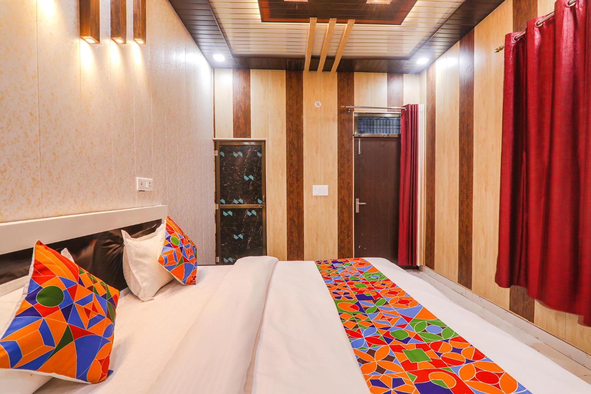 Fabhotel Uma Yugul Ayodhya Extérieur photo