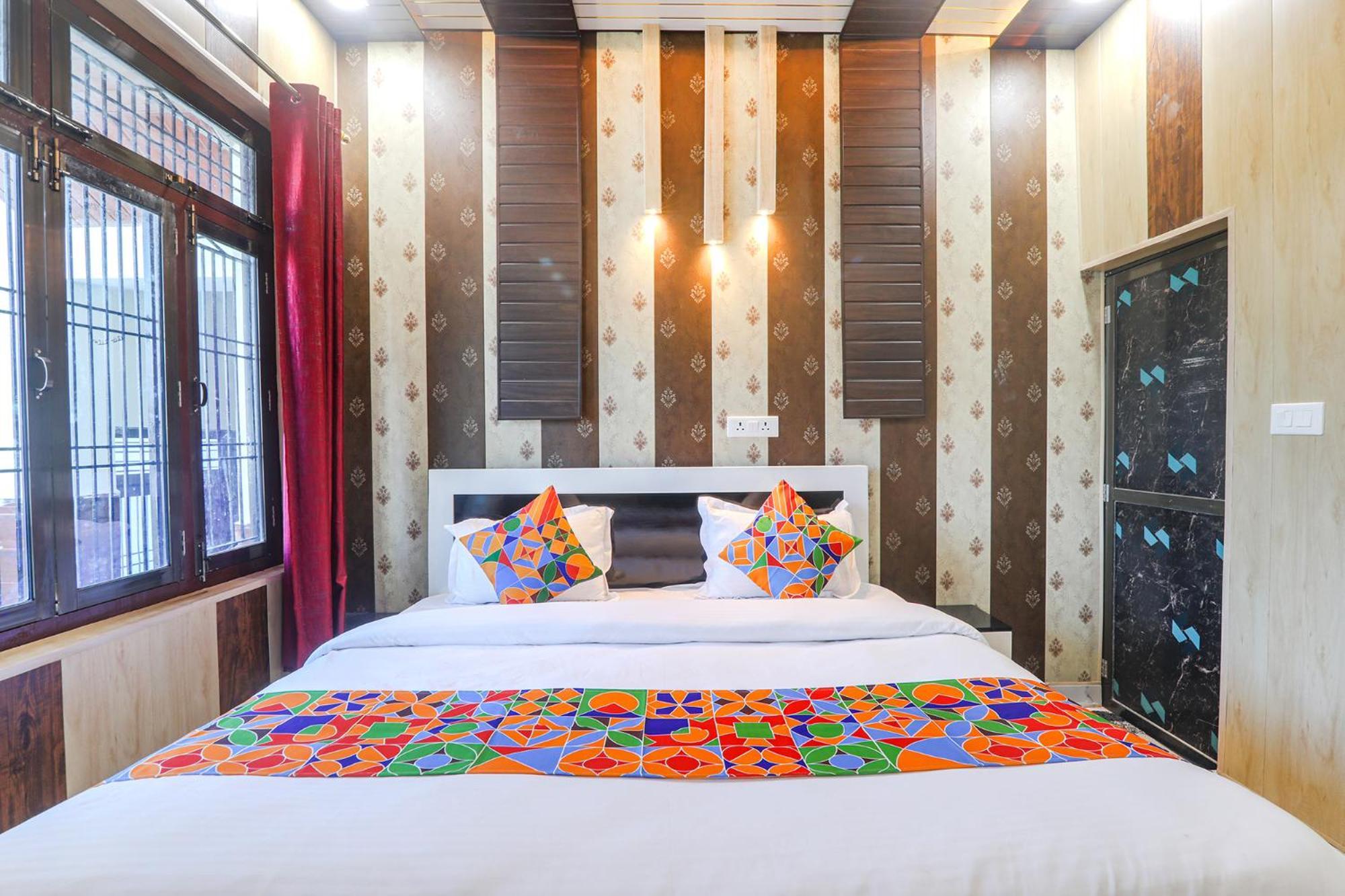 Fabhotel Uma Yugul Ayodhya Extérieur photo