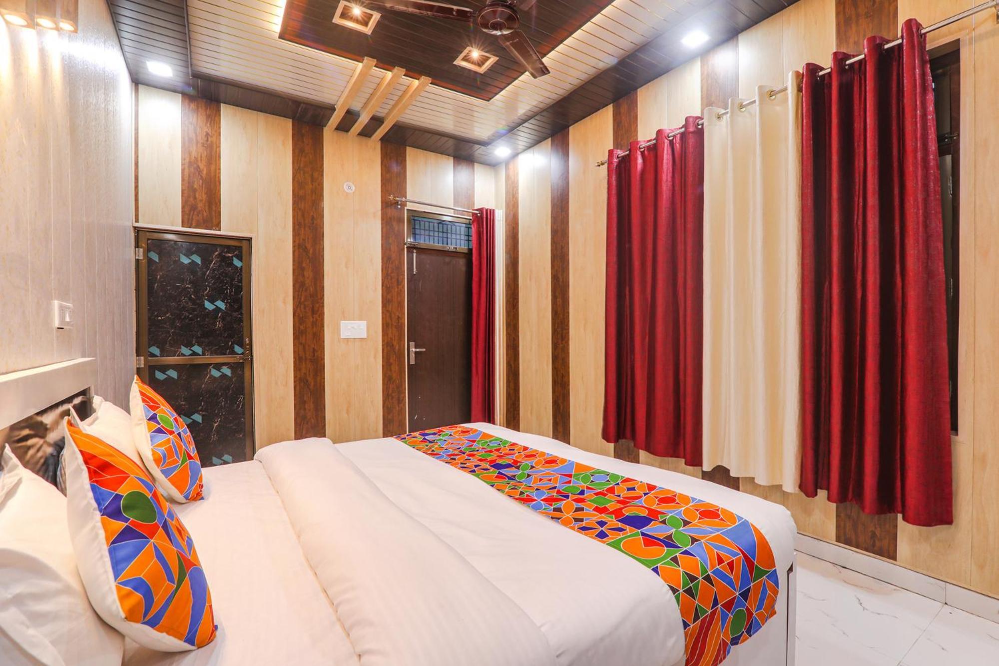 Fabhotel Uma Yugul Ayodhya Extérieur photo