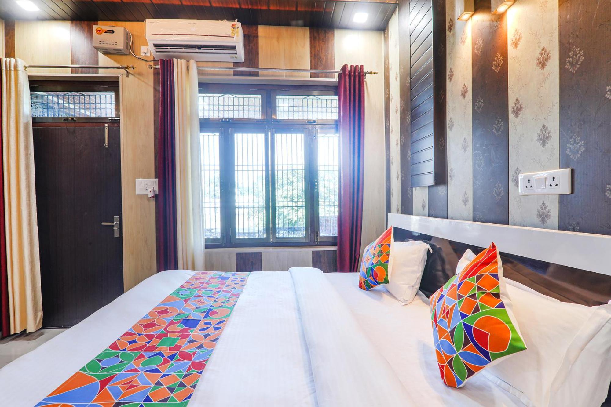 Fabhotel Uma Yugul Ayodhya Extérieur photo