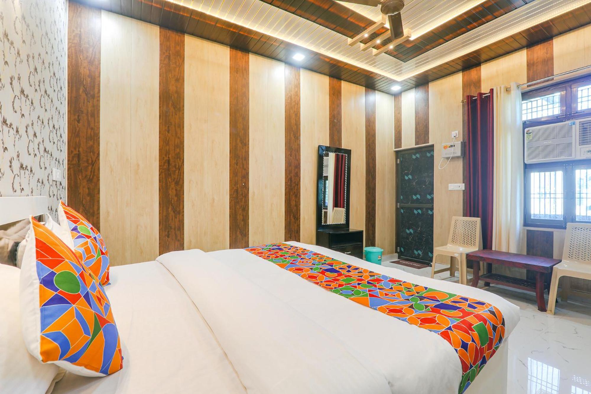 Fabhotel Uma Yugul Ayodhya Extérieur photo